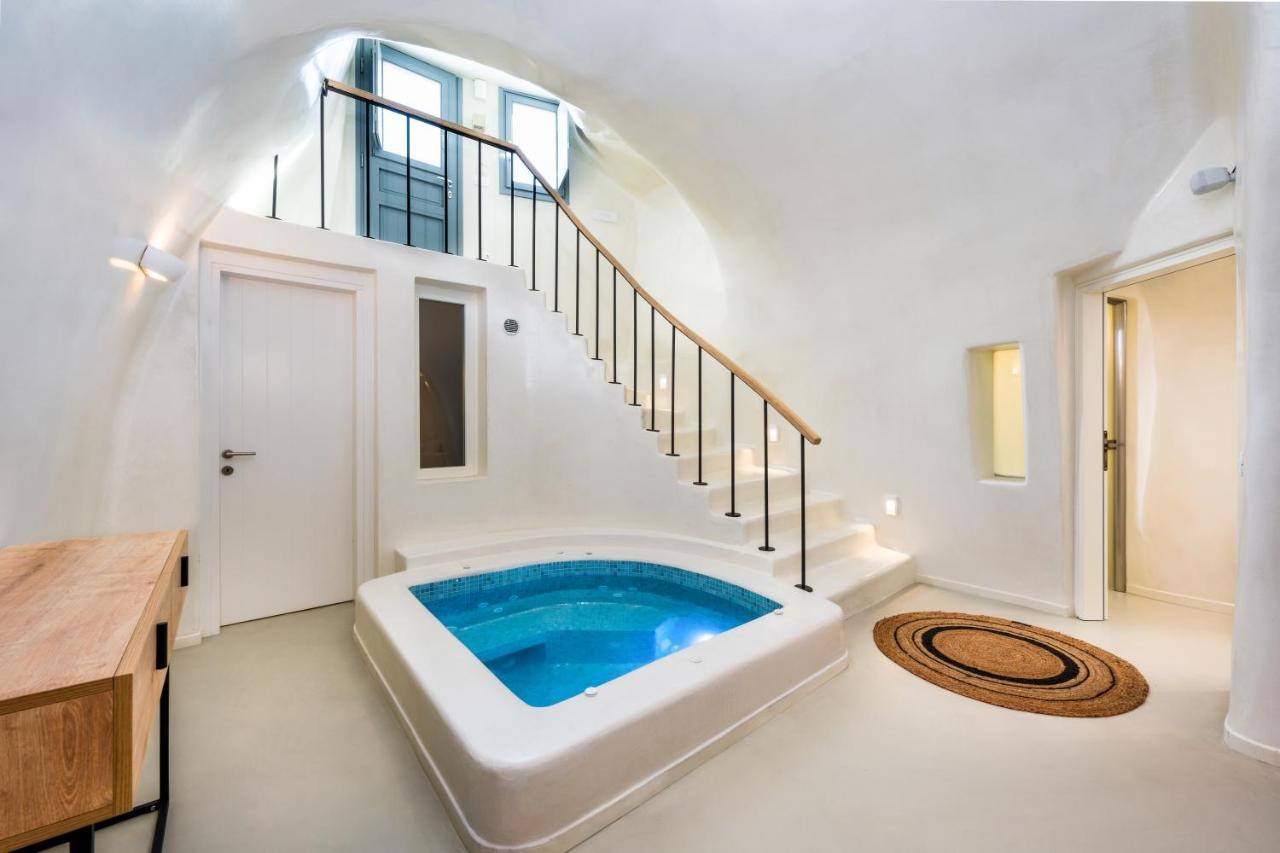 Hill Suites Fira  Eksteriør billede