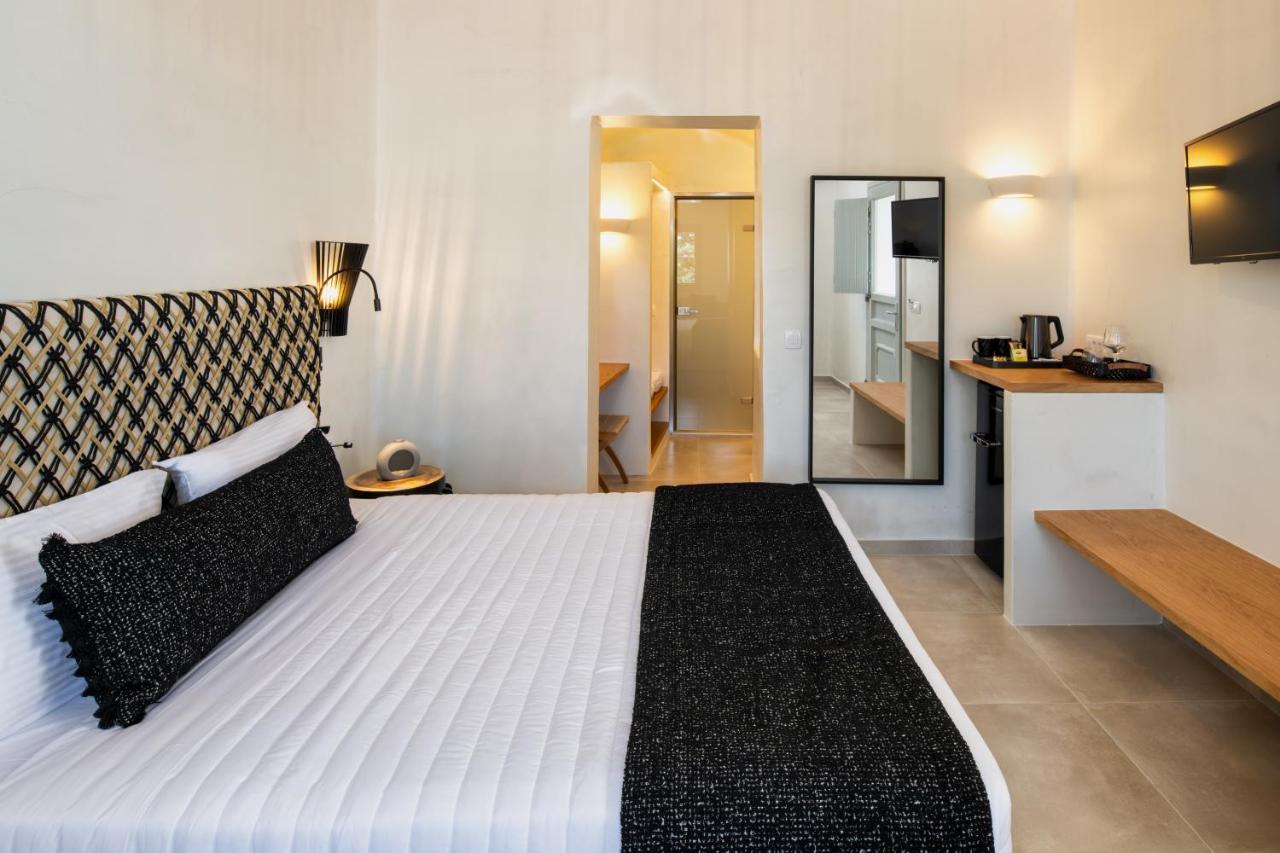 Hill Suites Fira  Eksteriør billede